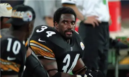  ?? Photograph: George Gojkovich/Getty Images ?? Tim Lester, above, gained notoriety in his NFL career as the ‘Bus Driver’, when he blocked for Pittsburgh Steelers star Jerome Bettis, who was nicknamed ‘The Bus’.