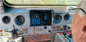  ?? ?? Class 43 in-cab display. Porterbroo­k