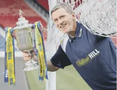  ??  ?? 0 Gary Naysmith won the Scottish Cup with Hearts in 1998.