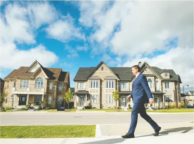  ?? NATHAN DENETTE/ THE CANADIAN PRESS ?? Federal Conservati­ve Leader Andrew Scheer makes a campaign stop Monday in Vaughan, Ont.