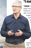  ?? Ansa ?? Sempre connessi Il Note 4 della Samsung e l’iPhone 6. In alto, il ceo Apple, Tim Cook