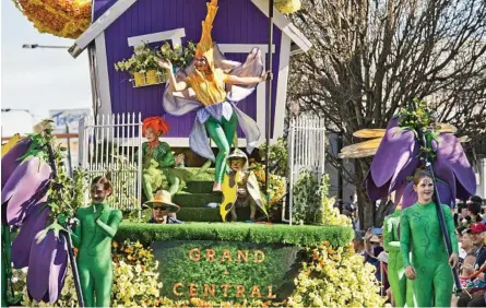  ?? Photo: Nev Madsen ?? ALL COLOURS: Grand Central’s float in the 2018 Grand Central Floral Parade.