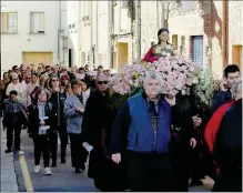  ?? - Crédits : MSE ?? Procession à travers le village