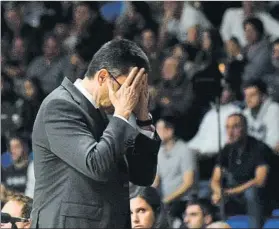  ?? FOTO: EFE ?? Pedro Martínez, durante la derrota contra el Buducnost de este jueves (99-84)