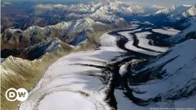  ??  ?? El glaciar Muldrow, en la cara norte del monte Denali en Alaska.