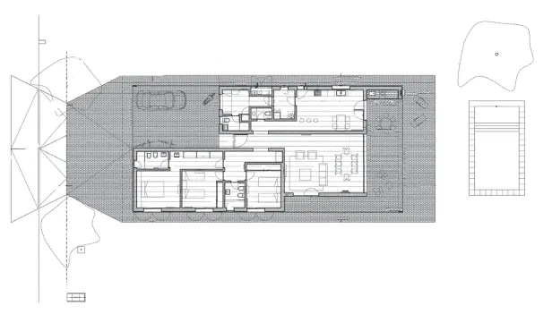  ??  ?? LANTA BAJA. Las orientacio­nes definieron la posición del programa en dos sectores bien efinidos: uno para los dormitorio­s al Norte y otro para la cocina, al Sur.