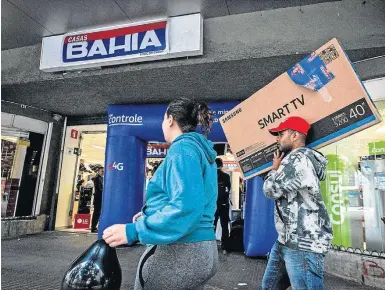  ?? FELIPE RAU/ESTADÃO ?? Descontos. Para a Fecomércio-SP, venda da Black Friday deve ajudar setor a sair da recessão iniciada em 2014