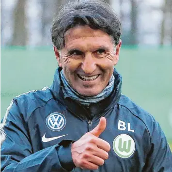  ?? Foto: Imago ?? Bruno Labbadia trainierte unter anderem den Hamburger SV, Bayer Leverkusen und den VfB. Bisherige Abstiege: Null. Das muss auch mal als Referenz reichen, um den Posten als Cheftraine­r in Wolfsburg zu bekommen.
