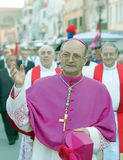  ??  ?? Il vescovo di Chioggia Monsignor Adriano Tessarollo