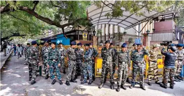  ?? PTI ?? Security deployed outside RBI Headquarte­rs during a Congress Party protest on the 2nd anniversar­y of demonetisa­tion, in New Delhi, on Friday