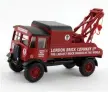  ??  ?? ▲ Oxford Diecast’s 1/76 scale AEC Matador J12 Wrecker, No 76TIP005.