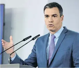  ?? Jesús Hellín / EP ?? Pedro Sánchez, ayer durante su comparecen­cia en la Moncloa