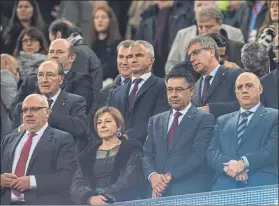  ?? FOTO: PERE PUNTÍ ?? Bartomeu presidió el palco al lado de Carme Forcadell, presidenta del Parlament