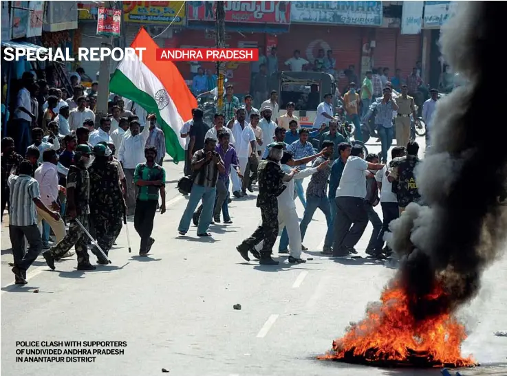  ??  ?? POLICE CLASH WITH SUPPORTERS OFUNDIVIDE­D ANDHRAPRAD­ESH IN ANANTAPUR DISTRICT