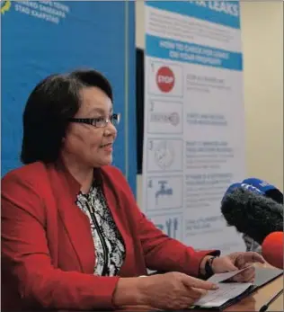  ??  ?? UNDER CONTROL: Mayor Patricia de Lille at a media briefing on Wednesday assured residents that the City of Cape Town would manage the crisis effectivel­y.