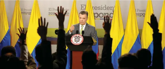  ?? FOTO REUTERS ?? El presidente Juan Manuel Santos invitó a todos los colombiano­s a unir esfuerzos para sacar adelante el Acuerdo de Paz.