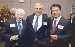  ??  ?? BPI chairman Jaime Augusto Zobel de Ayala is flanked by former Central Bank Gov. Jose Cuisia (left) and Monetary Board member Peter Favila.