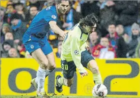  ?? FOTOS: EDUARD OMEDES ?? Leo Messi, con Del Horno en el Chelsea-Barça de la Champions 2005-06