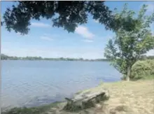  ??  ?? Lac de la Ramée à Toulouse