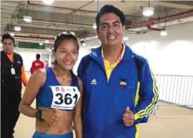  ??  ?? DESTACADA. Karla Jaramillo junto a su entrenador Giovan Delgado tras su excelente participac­ión en Lima.