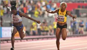  ??  ?? De 32jarige Jamaicaans­e atlete ShellyAnn FraserPryc­e gaat als eerste over de finishlijn op de 100 meter. (Foto: En24News)