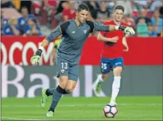  ??  ?? ELEGIDO. David Soria gusta a la dirección deportiva del Depor.