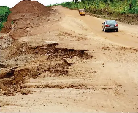  ??  ?? The uncomplete­d Pegi-Kuje road