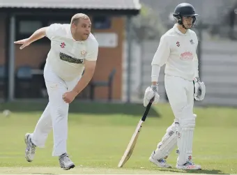  ??  ?? Hylton’s Steven Lee Merrington powers in against Peterlee on Saturday.