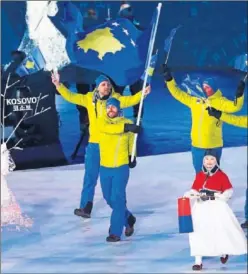  ??  ?? INVIERNO. Kosovo, en el desfile inaugural de Pyeongchan­g 2018.