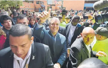  ?? AFP ?? Iván Duque, presidente electo de Colombia, luego de ejercer su derecho al voto en la ciudad de Bogotá.