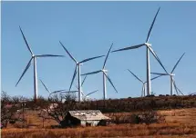  ?? Tribune News Service file photo ?? ERCOT expects only a slight expansion of Texas’ wind power fleet between now and 2025, while solar is expected to surge.