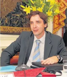 ??  ?? PABLO MARTÍNEZ Carignano, especialis­ta en seguridad vial.