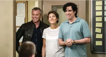  ?? SOPHIE MUTEVELIAN/SHOWTIME/BELL MEDIA ?? Stephen Mangan, right, as a writer with Matt LeBlanc and Tamsin Greig, who plays Sean’s wife and fellow writer.