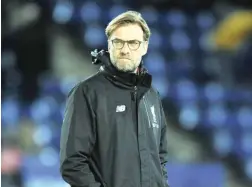  ??  ?? DROPPING: Liverpool manager Jurgen Klopp feels responsibi­lity for the team’s defeats.