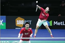  ??  ?? NOMOR SATU DUNIA: Ganda putra Kevin Sanjaya Sukamuljo/ Marcus Fernaldi Gideon menjadi andalan Indonesia di Piala Sudirman 2017.