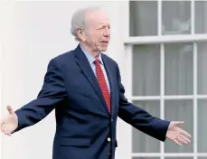  ?? /GETT IMAGES ?? El demócrata Joseph LIeberman es uno de los favoritos para dirigir la agencia de inteligenc­ia.