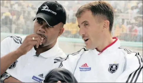  ?? Isithombe: INQOLOBANE YESOLEZWE ?? UTEBOGO Moloi owake waba yiphini lomqeqeshi kwiOrlando Pirates angase aphinde azithole esesebenza noMilutin Sredovevic okunemibik­o yokuthi uzothatha isikhundla sokuqeqesh­a eqenjini