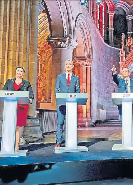  ??  ?? AT THEIR BATTLE STATIONS: Ruth Davidson, Jim Murphy, Glenn Campbell, Nicola Sturgeon and Willie Rennie during the third and final Scottish