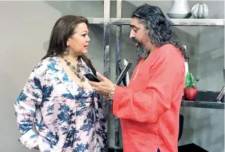  ?? FUENTE EXTERNA ?? Diego El Cigala y Ángela Carrasco conversaro­n con la prensa previo a su concierto de este sábado en el anfiteatro de Puerto Plata.