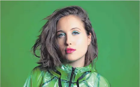  ?? FOTO: PAPER PLANE RECORDS ?? „Mint“hat Sängerin Alice Merton („No Roots“) ihr Debütalbum getauft, das im Januar erscheinen soll.
