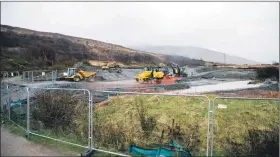  ?? Photograph: Iain Ferguson alba. photos ?? Concerns have been raised about the amount of dust being generated on the site behind Angus Crescent.