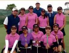  ??  ?? TEAM ICTSI— (front row, from left) Martirez, Superal, Fortuna, Saso, Chabon, and (standing, same order) Green, Del Rosario, OlivarezIl­as and Arevalo— with Bong Lopez and Nestor Mendoza and putting mentor Dave Stockton Jr., after a practice round in...