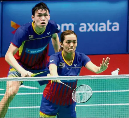  ??  ?? Out to defy the odds: Tan Kian Meng and Lai Pei Jing believe they can have a good run in the World Superserie­s Finals which begins in Dubai tomorrow.