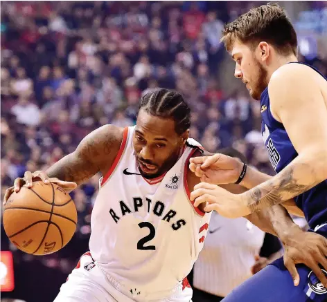  ?? FRANK GUNN/THE CANADIAN PRESS ?? Raptors forward Kawhi Leonard says his rough ride from Spurs fans Thursday will only make him a better player.