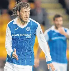  ??  ?? St Johnstone midfielder Murray Davidson.