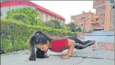  ?? TWITTER ?? Lifter Mirabai Chanu trains at NIS, Patiala, on Sunday.