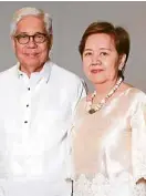  ??  ?? Virgilio Lim, president of Suyen Corp., with wife and VP for finance Nenita Lim