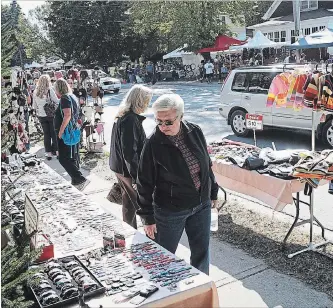  ?? JULIE JOCSAK
THE ST. CATHARINES STANDARD FILE PHOTO ?? The annual Vineland Thanksgivi­ng ARTfest returns this weekend.