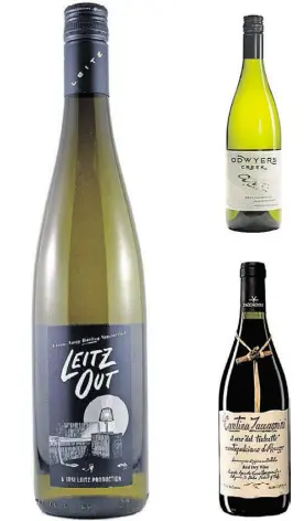  ?? COURTESY OF VIVINO PHOTOS ?? FAR LEFT: Riesling pairs nicely with acidic flavors.
ABOVE LEFT: Sauvignon blanc is a fruity wine that pairs well with sweet and sour flavors. ABOVE RIGHT: Gamay is a light-bodied red wine.
LEFT: Montepulci­ano d’Abruzzo is perfect for spicy flavors.