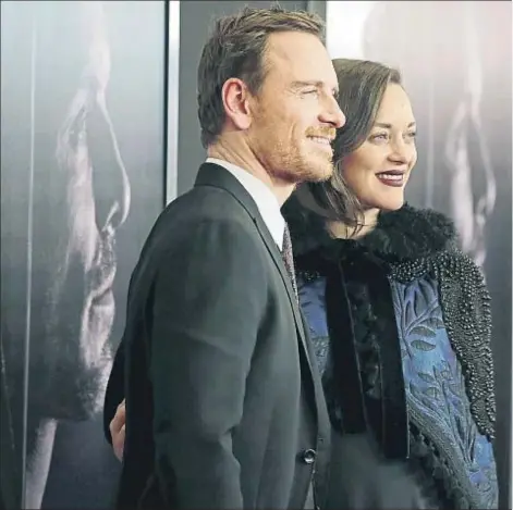  ??  ?? Fassbender y Cotillard, el 13 de diciembre en Nueva York, en el preestreno de la película